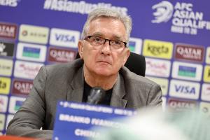 李璇：我不想喊换帅 但伊万留任不代表他可以继续这么固执下去