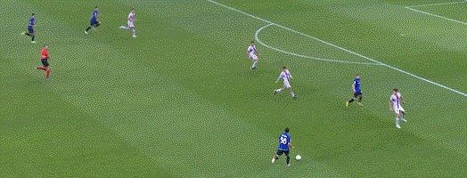 1664917225673073396.gif 动画 (4070).gif